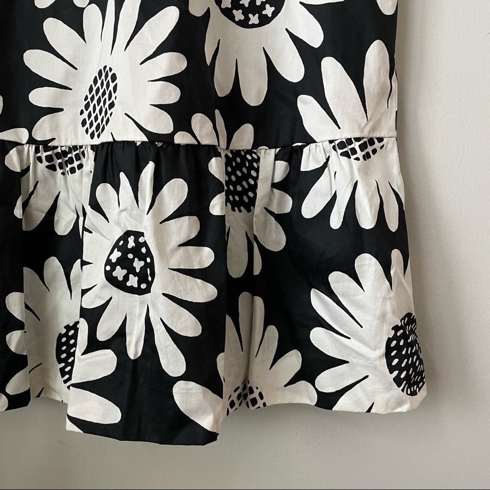 Victoria Beckham for Target Black & White Daisy Drop Waist Scallop Trim Dress - Picture 3 of 8